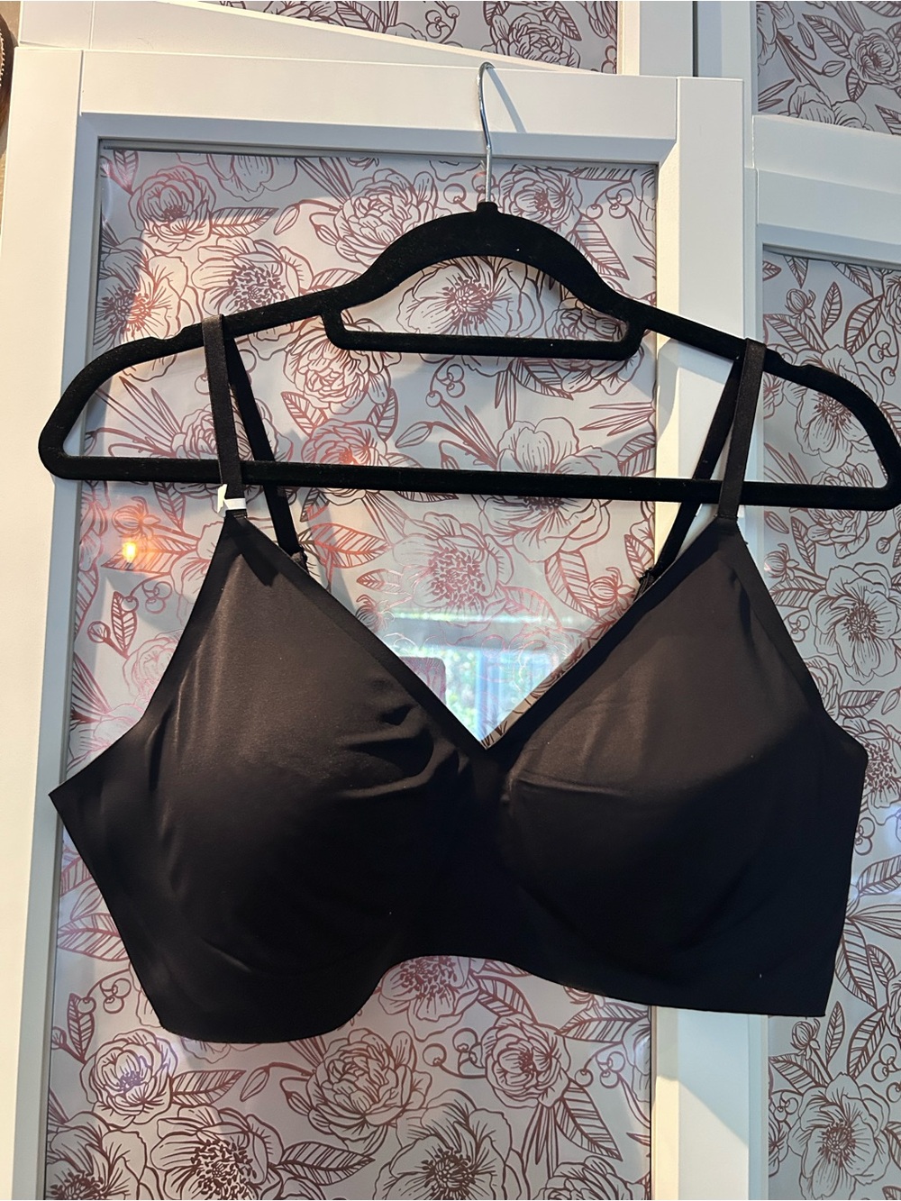 EBY Wireless Black Bra